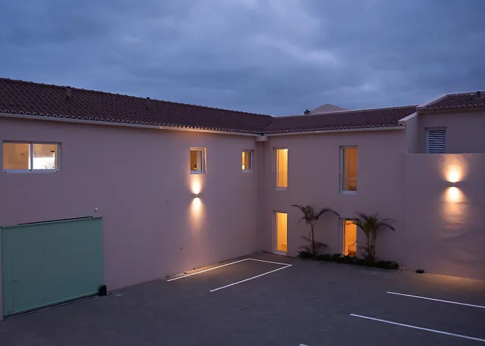 Marta - Toutinegra Apartmán *